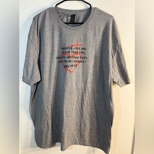 Gildan Gray Inspirational Faith Graphic Tee with Heart and Cross 2X